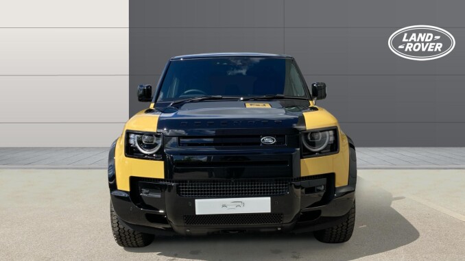 Land Rover Defender 3.0 D350 Trophy Edition Deep Sandglow 110 5dr Auto Diesel Estate - Image 7